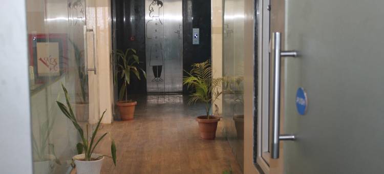 阿尔忒弥斯医院路马文斯白色酒店(Mavens White Artemis Hospital Road Sector 52 Gurgaon)图片