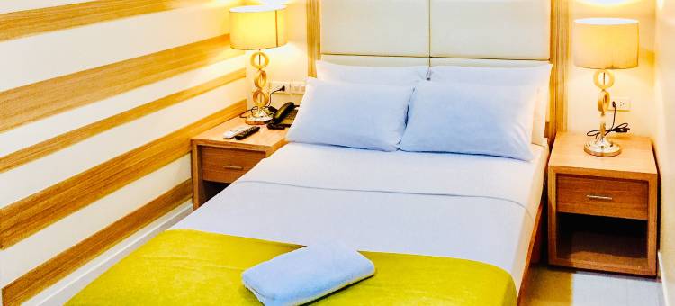 红门酒店Plus - ABC地标酒店(RedDoorz Plus @ ABC Landmark Hotel)图片