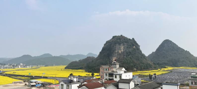 罗平金岭峰海驿站图片