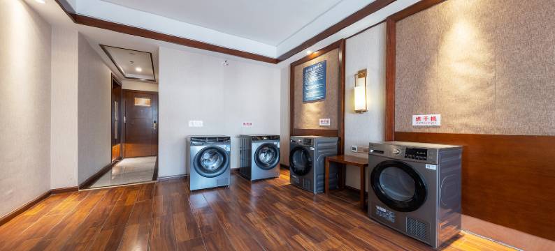 滨港国际大酒店(西双版纳泼水广场店)图片