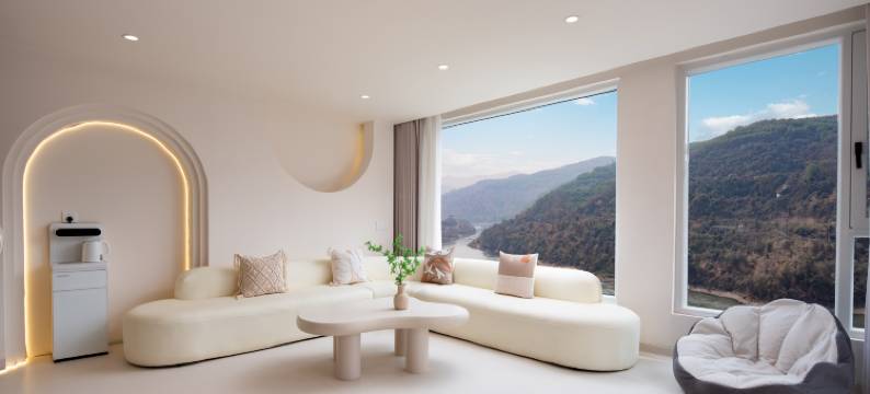 枫丹白露国际青年旅舍(告庄西双景星光夜市店)图片