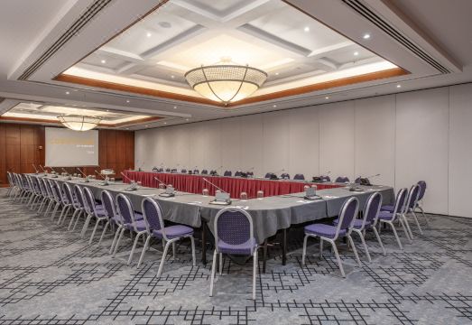 Courtyard Tbilisi Hotel Overview