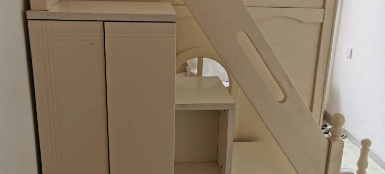 青岛城忠旅馆(青岛火车北站振华路地铁站店)图片