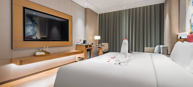 平江钦天假日酒店图片