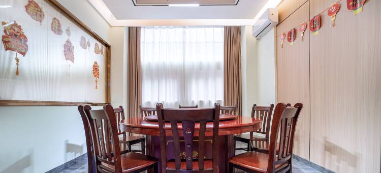 燕子归来酒店(百色右江区恒基广场美食城店)图片