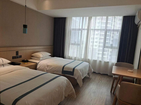 陆川龙腾湾酒店