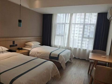 陆川龙腾湾酒店