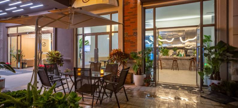 昆明JOYOUS卓恩酒店(霖雨桥地铁站云南映象店)图片