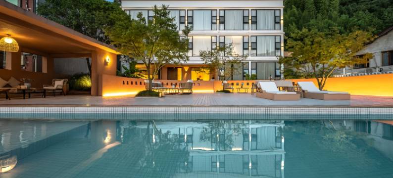 在村上·莫干山温泉度假民宿(萤火虫基地店)图片