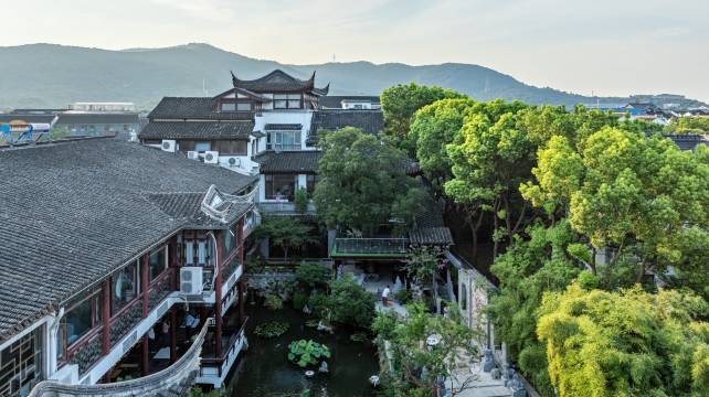 莫厘民居·水墨江南·苏氏园林·亲子度假美宿(苏州太湖东山店)图片