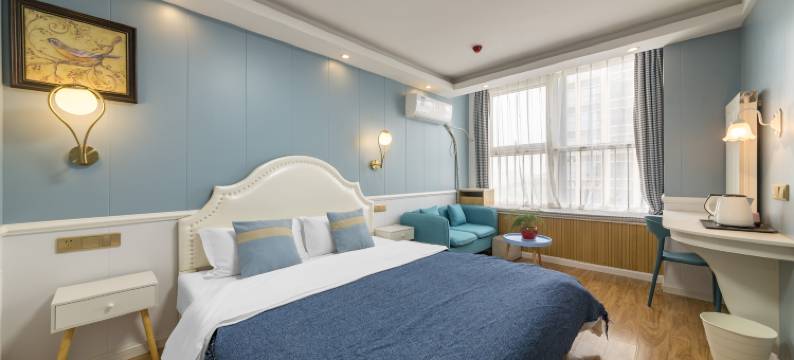 Tloml挚爱酒店(长清大学城商业街店)图片