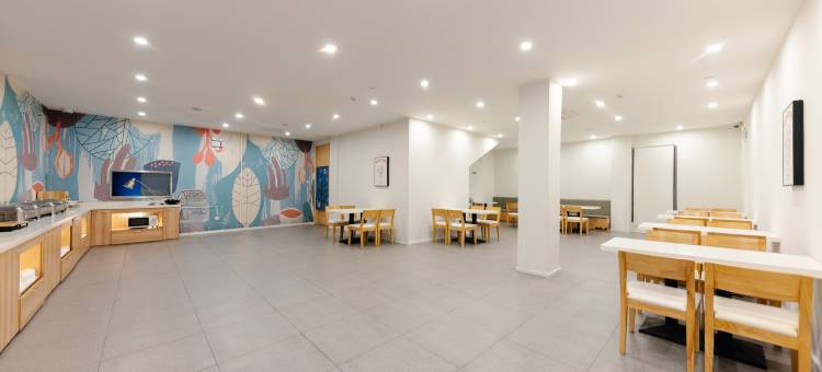 如家UP华驿精选酒店(上海国家会展中心临洮路地铁站店)图片