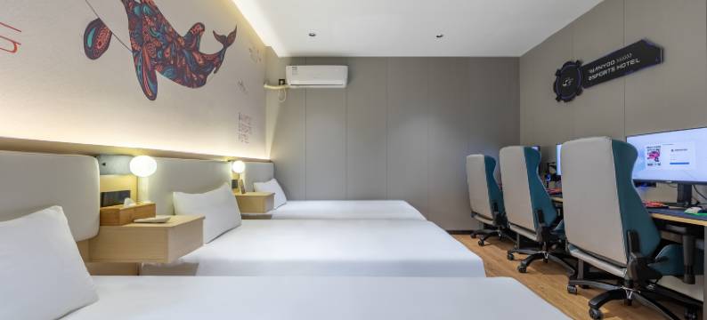 网鱼电竞酒店(上海青浦朱家角古镇店)图片