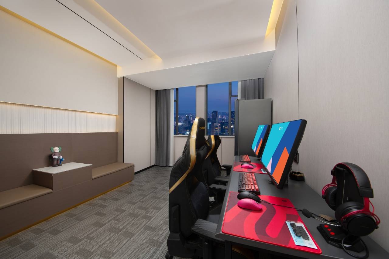 爱电竞酒店(信阳高铁东站大信广场店)图片