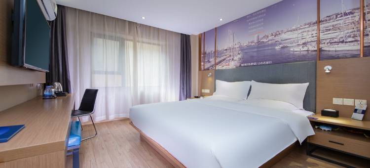 雅斯特酒店(武汉黄鹤楼音乐学院店)图片