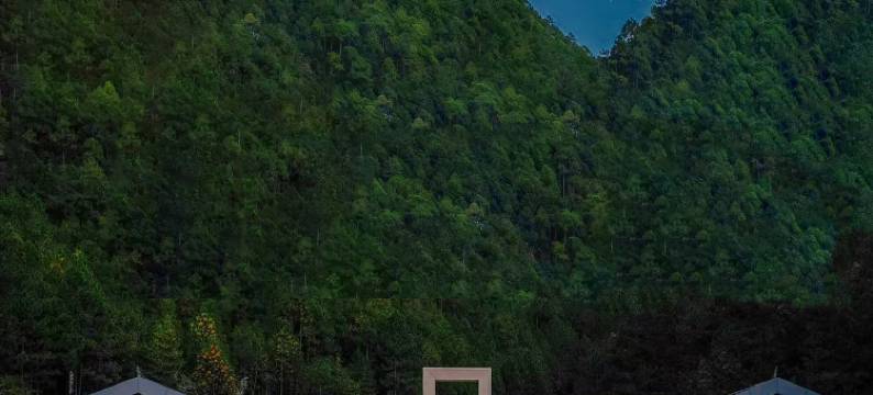 泸沽湖漫尘度假酒店图片