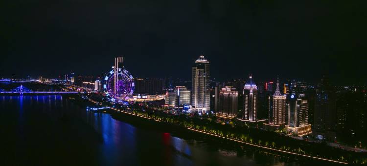 南昌八一广场漫云假日酒店(南昌火车站西广场店)图片