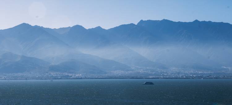 锦地园·落日山海丨抚琴而歌丨270°一线海景音乐艺墅(大理洱海店)图片