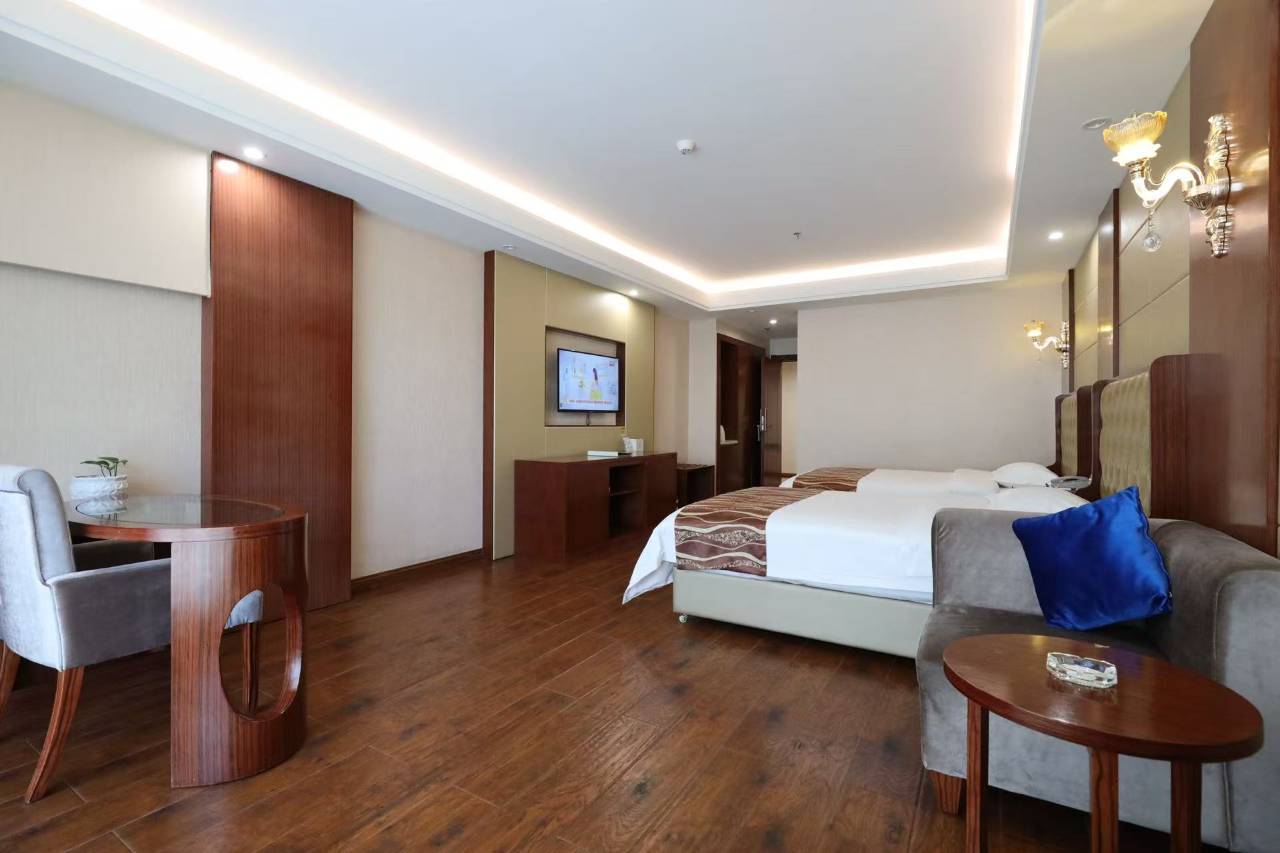 新起点宾馆(西宁火车站新千国际店)