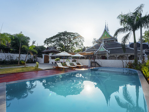 景洪·尘朵南山·曼真小院轻奢度假美宿(嘎洒国际机场店)