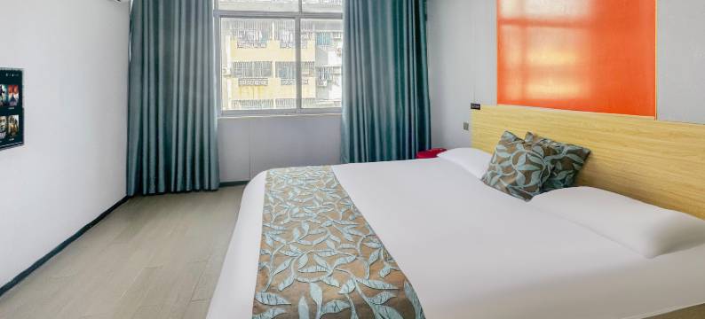 银泉酒店(深圳市体育馆园岭地铁站店)图片