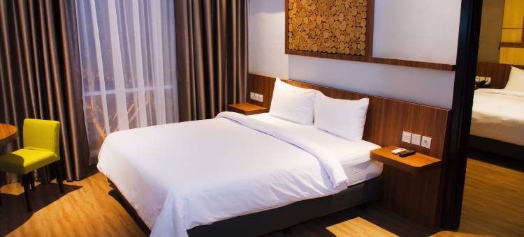 Ayola First Point Hotel图片