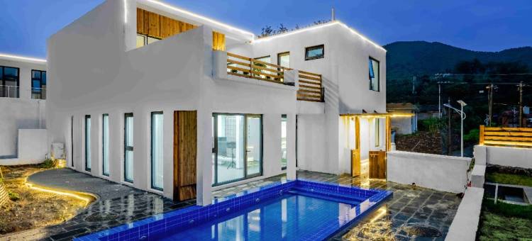 花筑·乌托邦·露天泳池度假院落集群居(北京八达岭店)图片