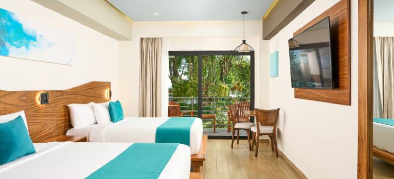 克里斯塔利诺滨海酒店餐厅和SPA(Cristalino Lagoon Front Hotel, Restaurant & Spa)图片