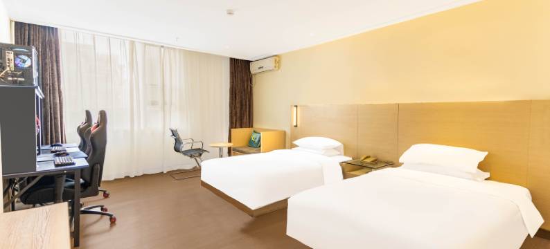 摩戏电竞酒店(广西贵港国际生活港高铁站店)图片