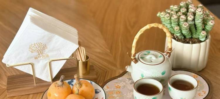 若朴民宿(青城山高铁站前山景区店)图片