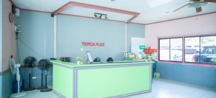 Tropical Place Hotel by RedDoorz图片