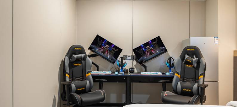 爱电竞酒店(东南大学九龙湖校区诚信大道地铁站店)图片