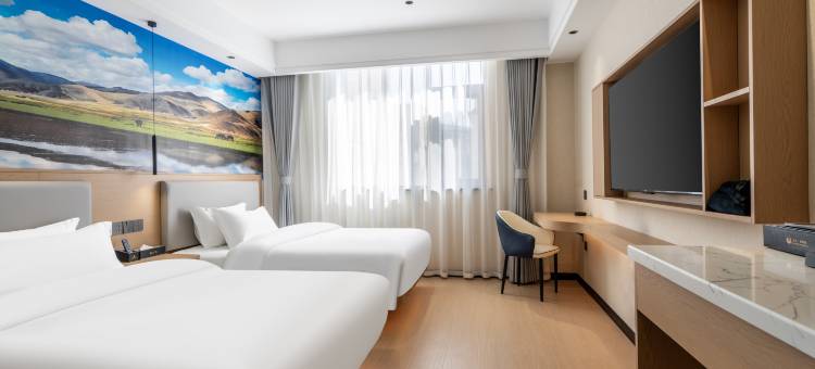 全戏·黄鹤楼酒店(中医院店)图片