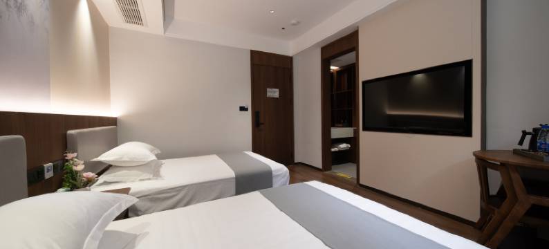 湖畔花园酒店(庐山风景名胜区含鄱口店)图片