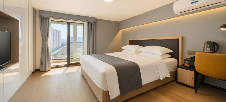 枕畔·戴维斯丨Balcony Penthouse(深圳北站汇隆中心店)图片