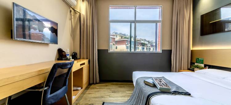 海凡星连锁酒店(湖北科技学院店)图片