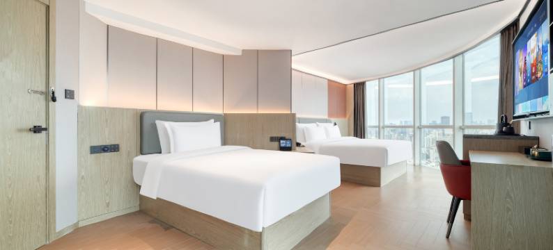 璞晶唯庭酒店(上海静安寺武宁路地铁站店)图片