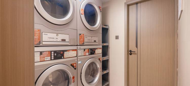 曼迪嘉酒店(贵阳白云北高铁站绿地新都会店)图片