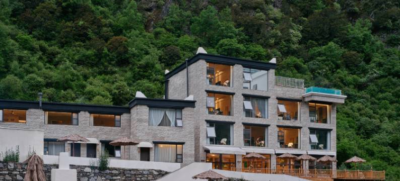 被梦叫醒酒店(双桥沟景区布达拉峰雪山公路打卡点店)图片