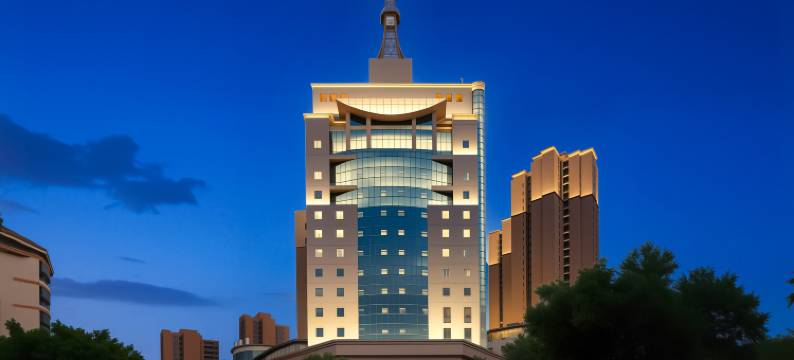 柏曼酒店(重庆合川高铁站文峰古街店)图片