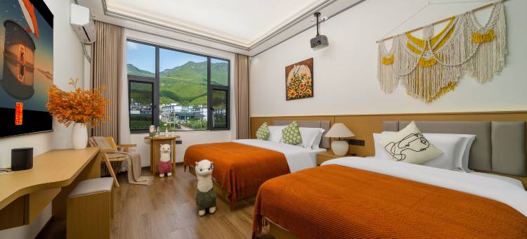 楠华居·Homy山景智能美宿(丽江三义国际机场店)图片
