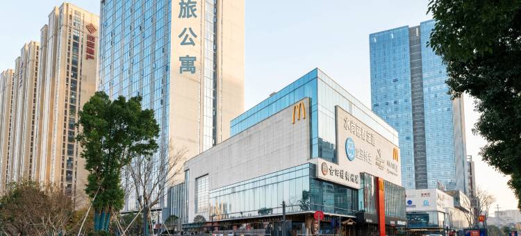 微旅公寓(罗蒙环球城银泰店)图片
