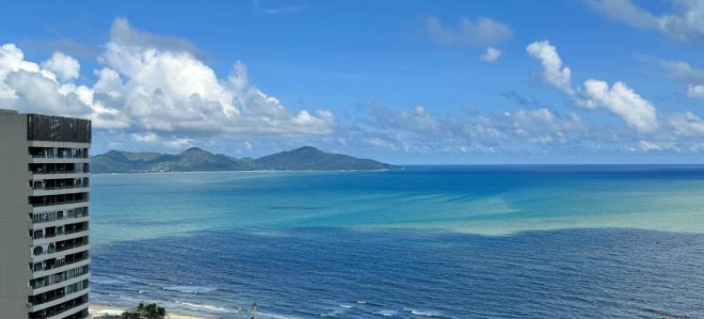 云岸海景美宿(保利金町湾店)图片