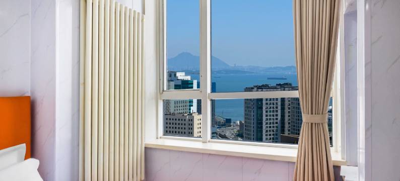 大连星耀海景酒店公寓(中山广场嘉和广场店)图片
