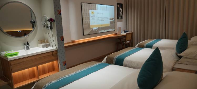 冈·雍曲精品酒店(新龙县中学店)图片