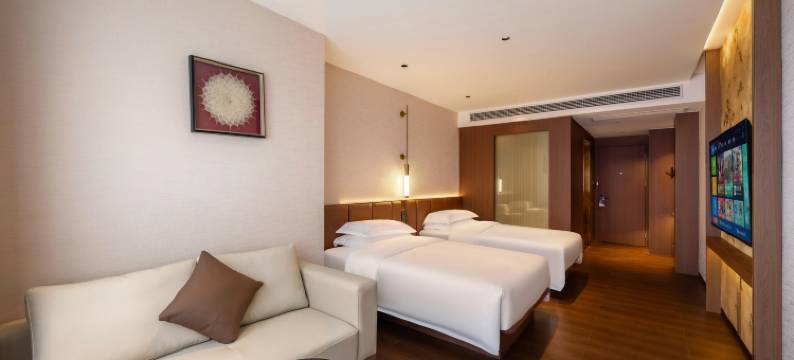 汕头华美达安可酒店(汕头高铁站珠江路美食街店)图片