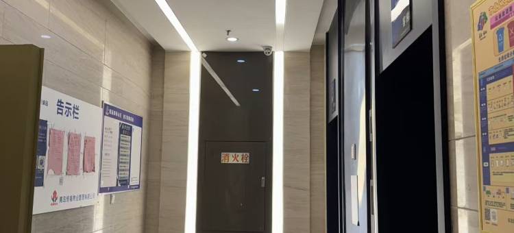 青岛璞云严选公寓(延吉路万达店)图片