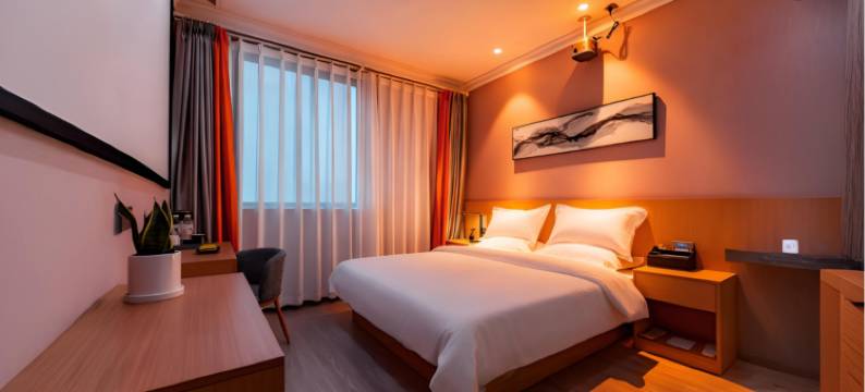 青居酒店(成都石油大学地铁站店)图片