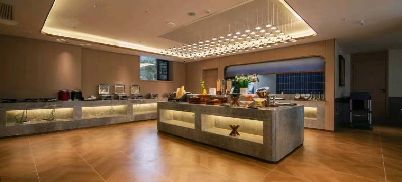 毕节威宁兰欧国际酒店(草海火车站乌撒广场店)图片