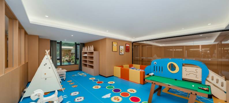 河池丽呈潮控酒店(金城江站白马步行街店)图片